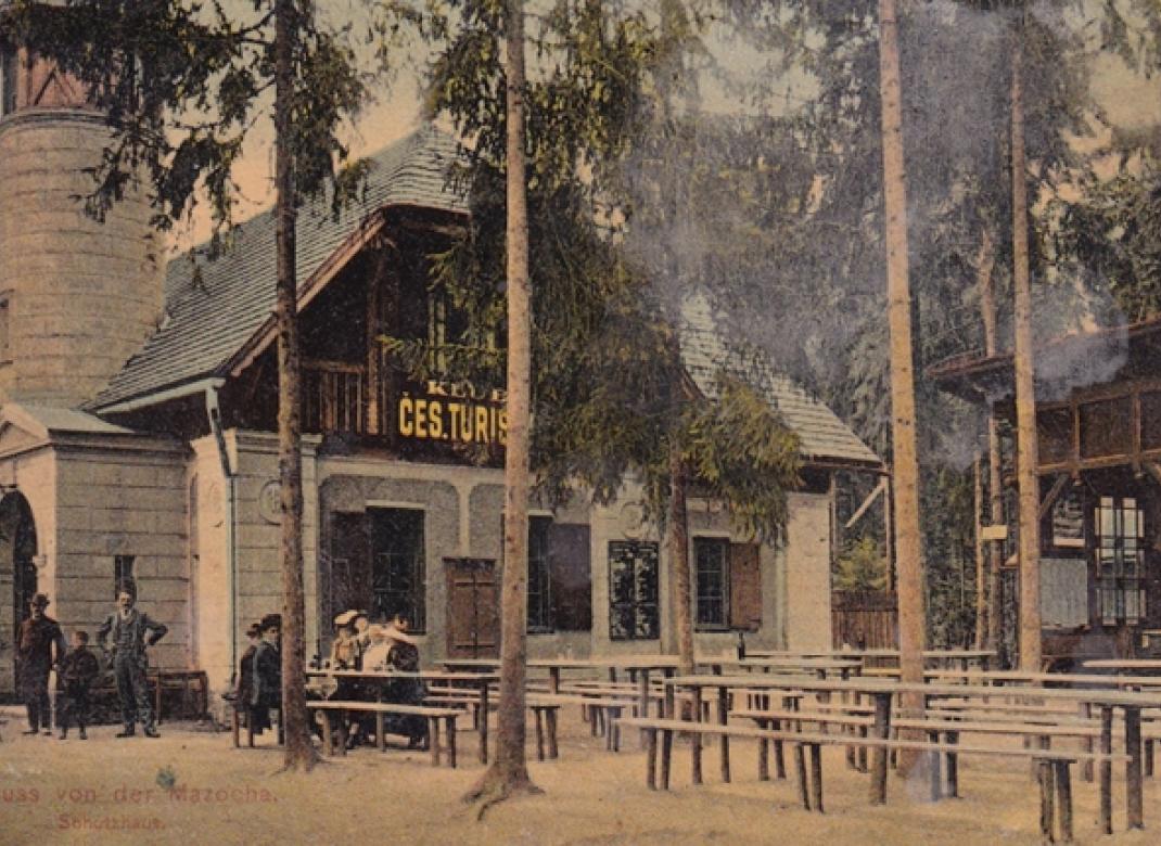 Chata KČT, na Macoše (1908)