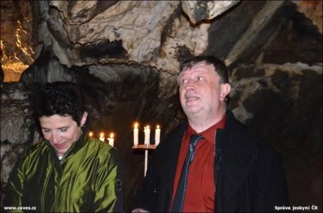 Restaurované nápisy v jeskyni Na Špičáku