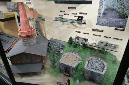 Návštěvnické středisko Chýnovské jeskyně - expozice