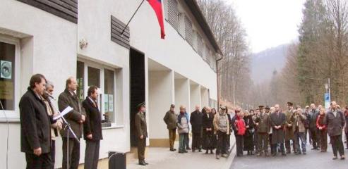Slavnostní otevření jeskyně Výpustek v březnu 2008