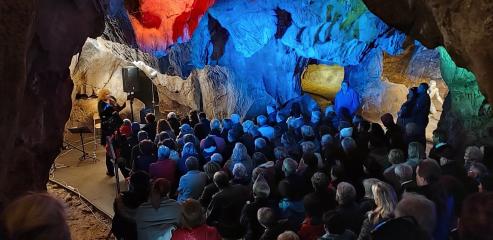 Kristýna Šebková v Mladečských jeskyních, 18. 9. 2023